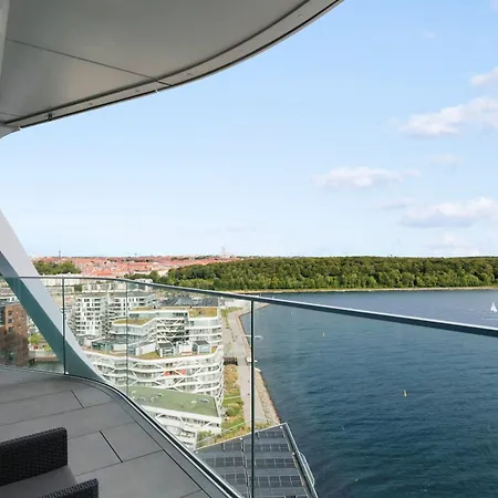 Apartment Designers Penthouse In The Clouds